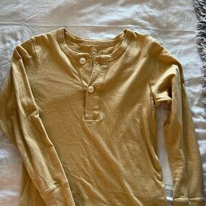 Everlane Long Sleeve Henley Top – XS (Mustard Yellow)
